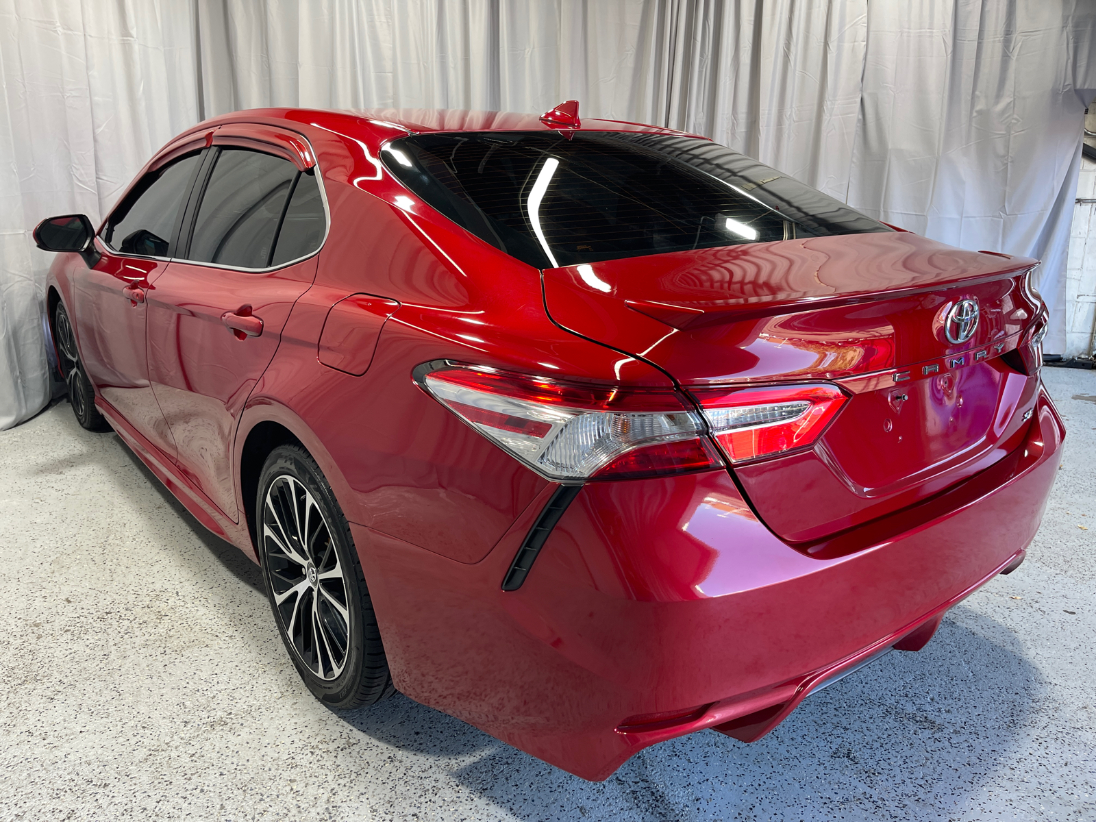 2020 Toyota Camry SE 5