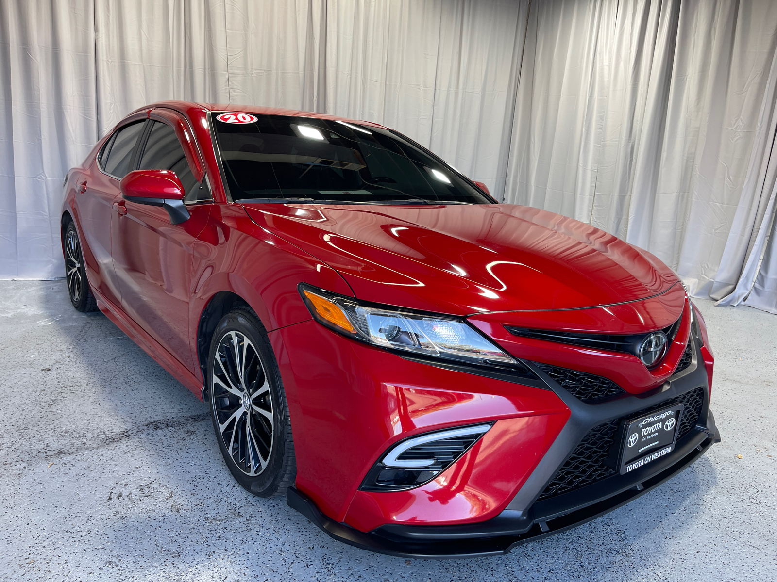 2020 Toyota Camry SE 13