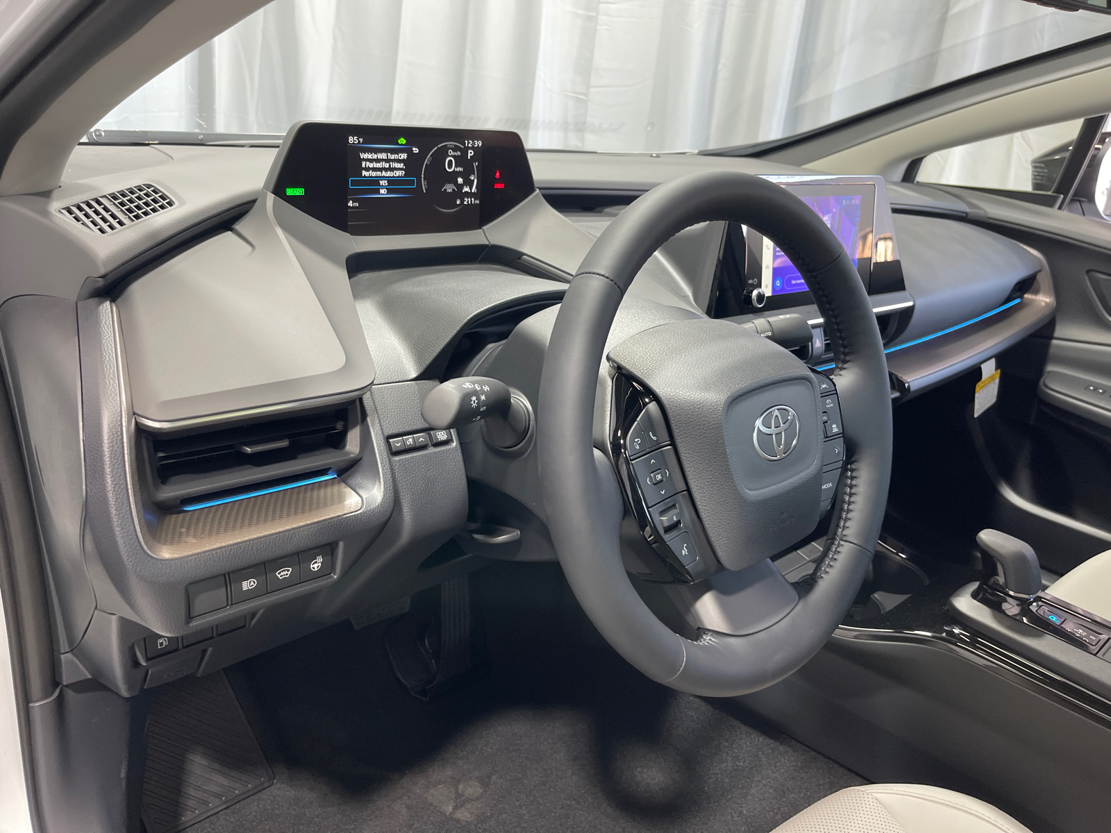 2024 Toyota Prius XLE 2