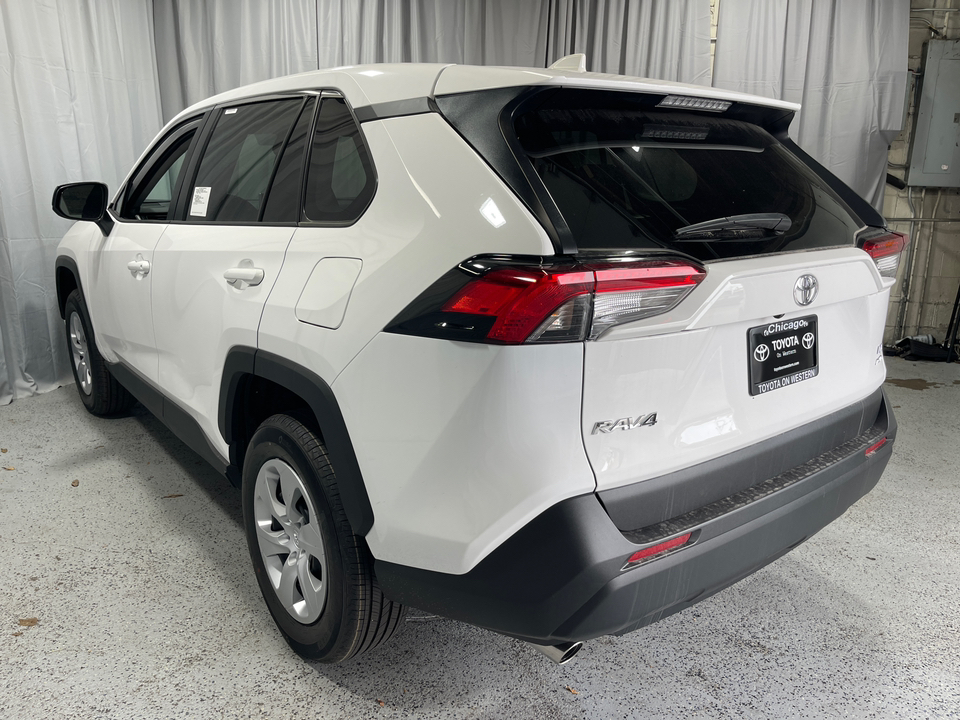 2024 Toyota RAV4 LE 5