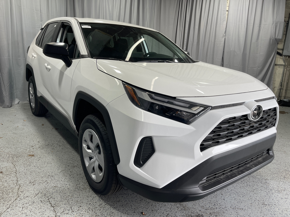 2024 Toyota RAV4 LE 13