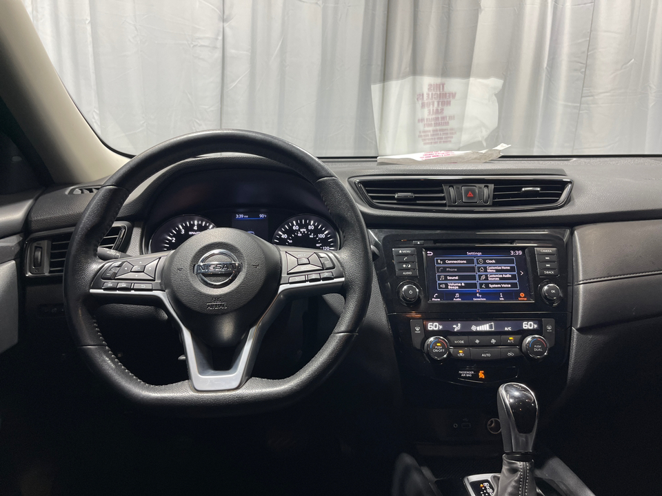 2019 Nissan Rogue SV 16