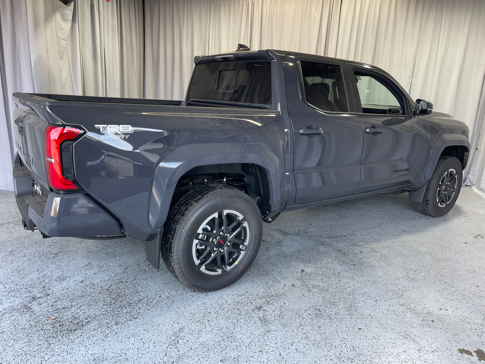 2024 Toyota Tacoma TRD Sport 11