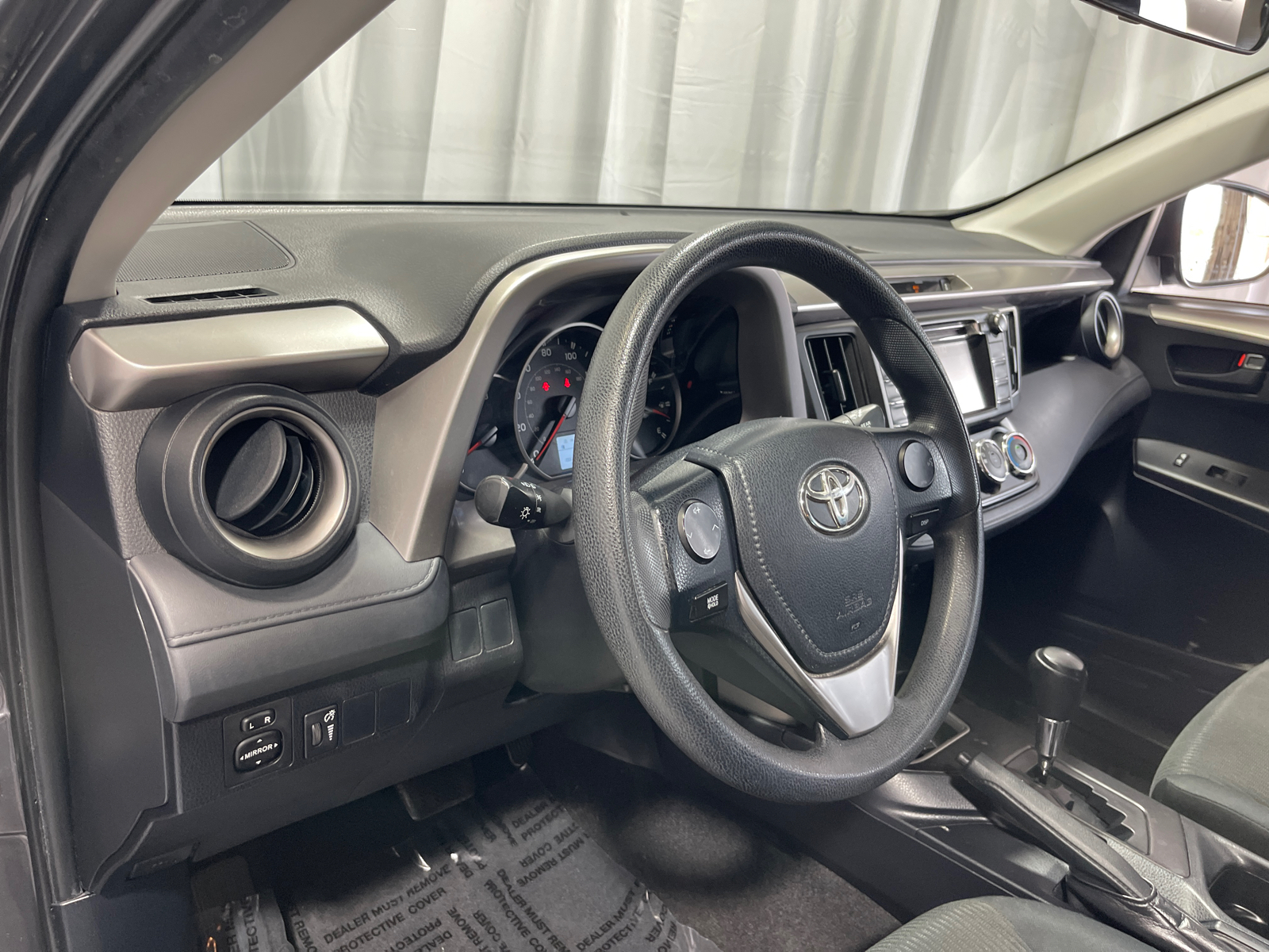 2016 Toyota RAV4 LE 2