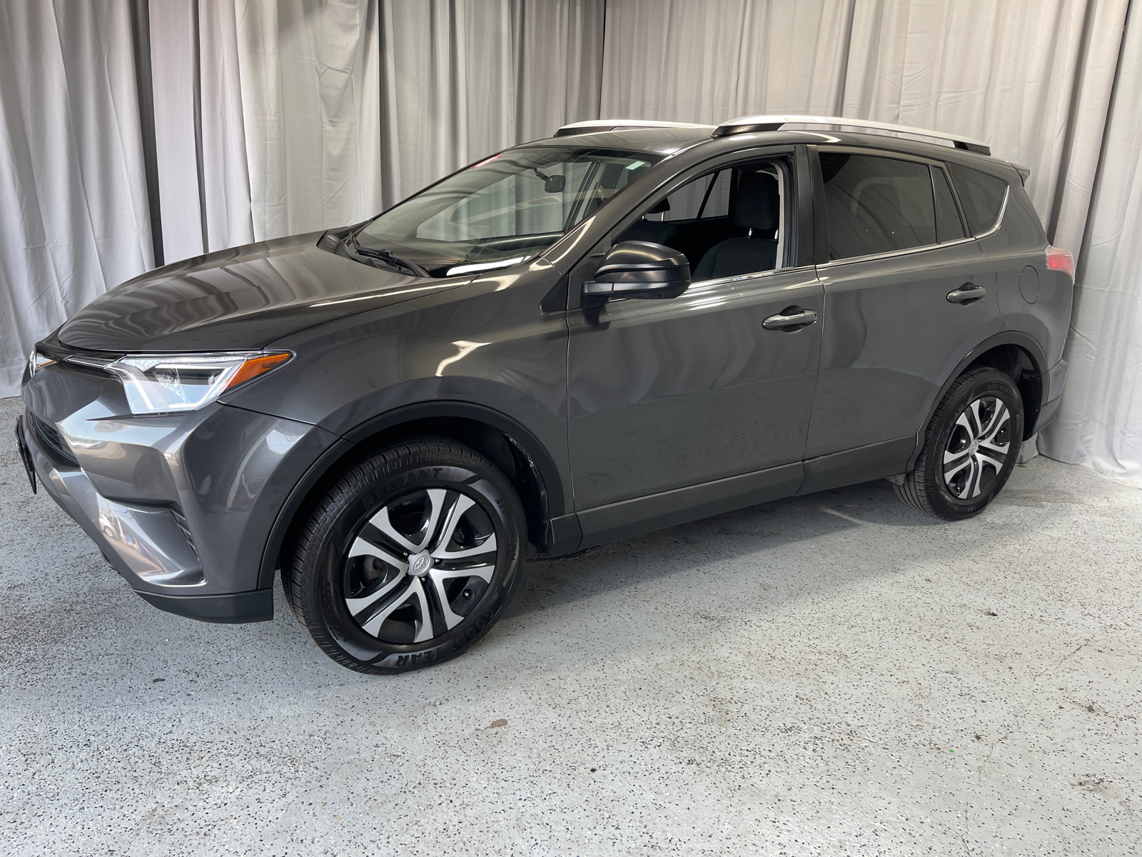 2016 Toyota RAV4 LE 3