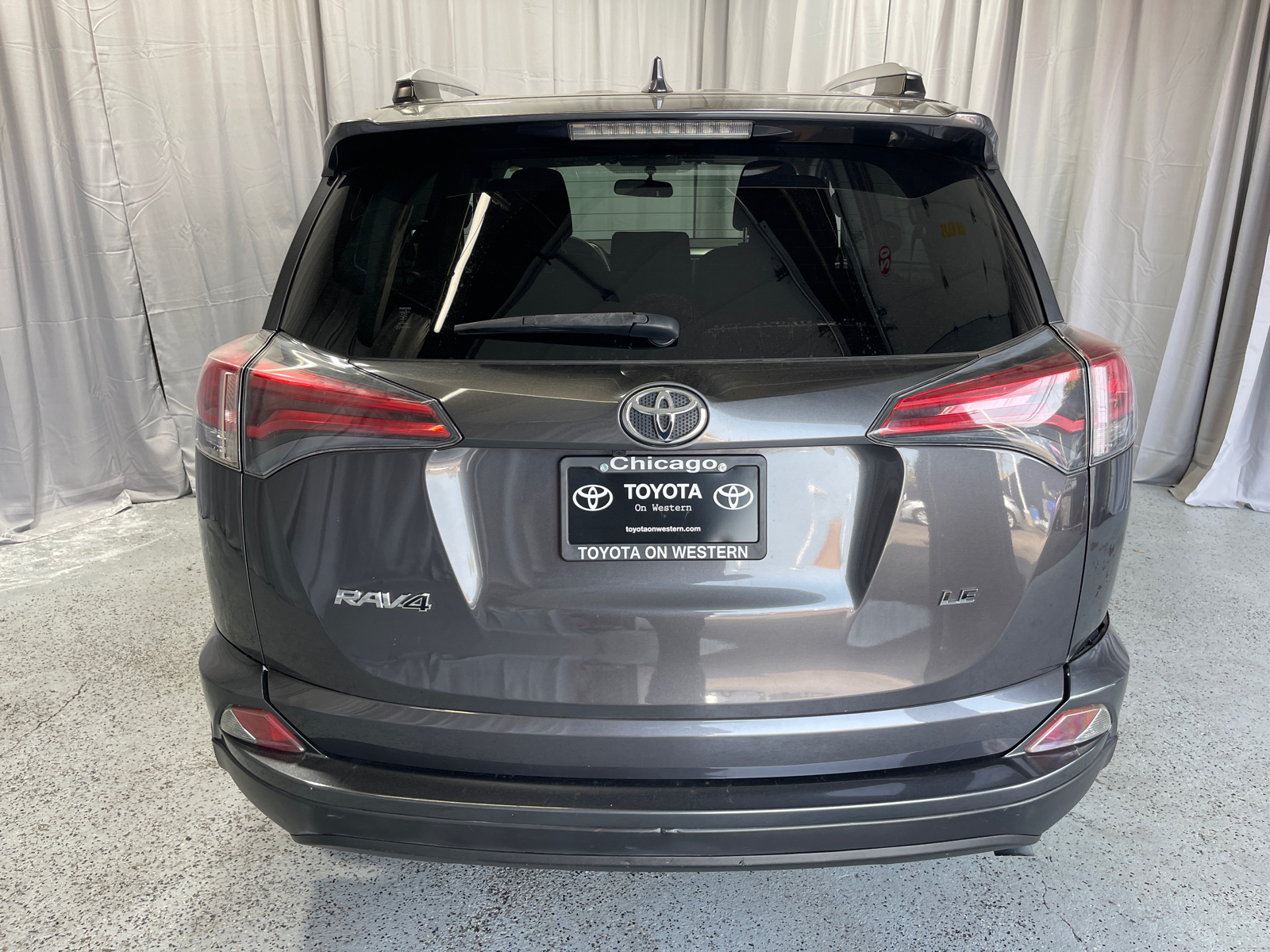 2016 Toyota RAV4 LE 7