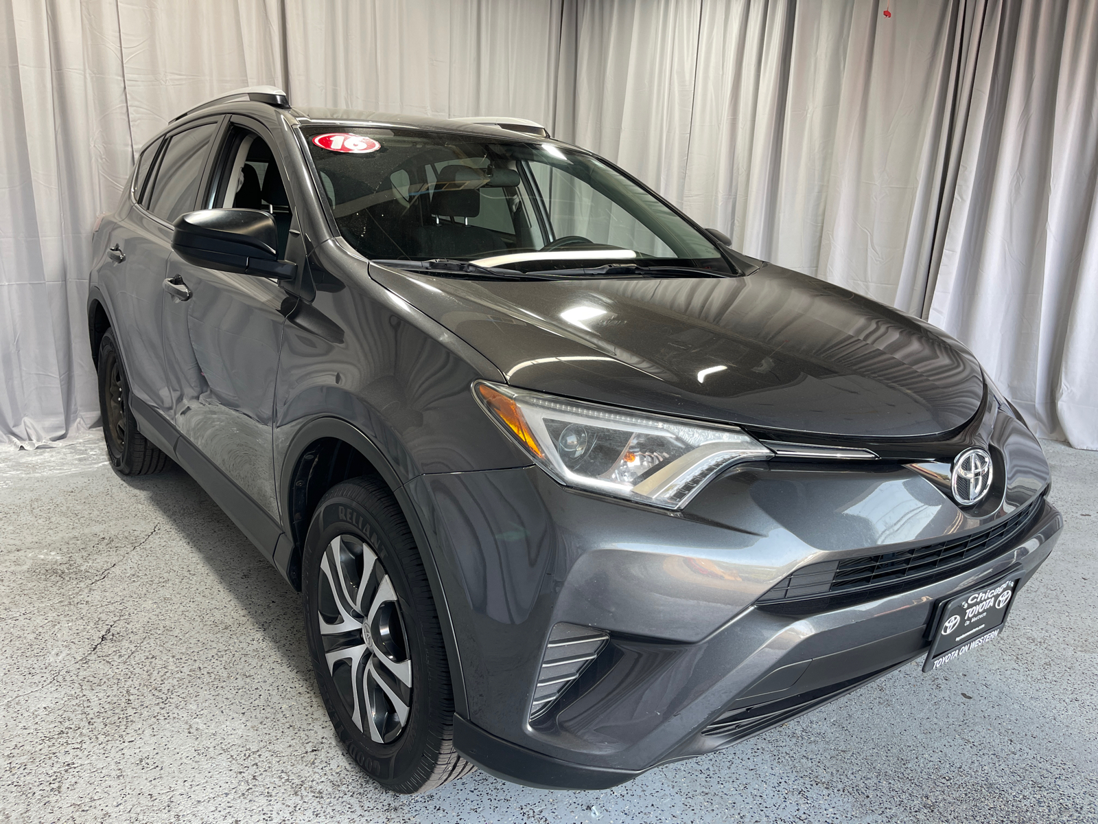 2016 Toyota RAV4 LE 11