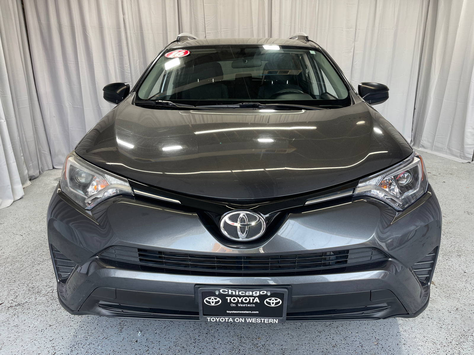 2016 Toyota RAV4 LE 13