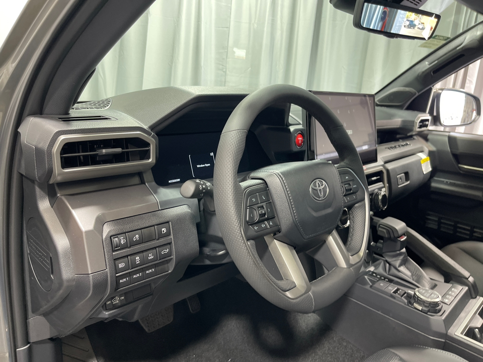 2024 Toyota Tacoma Hybrid TRD Off Road 2