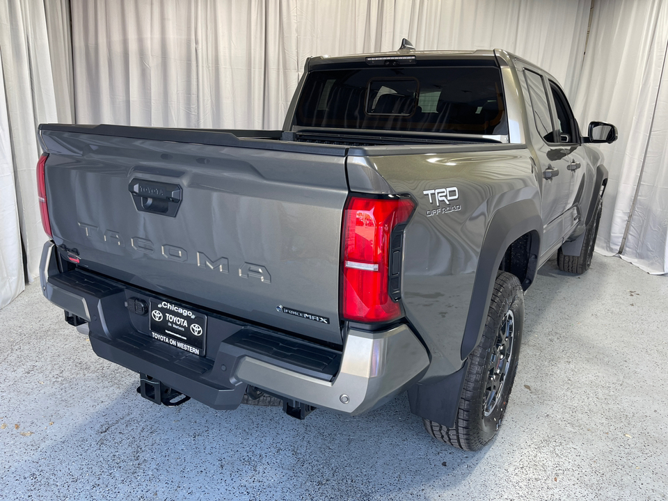 2024 Toyota Tacoma Hybrid TRD Off Road 9