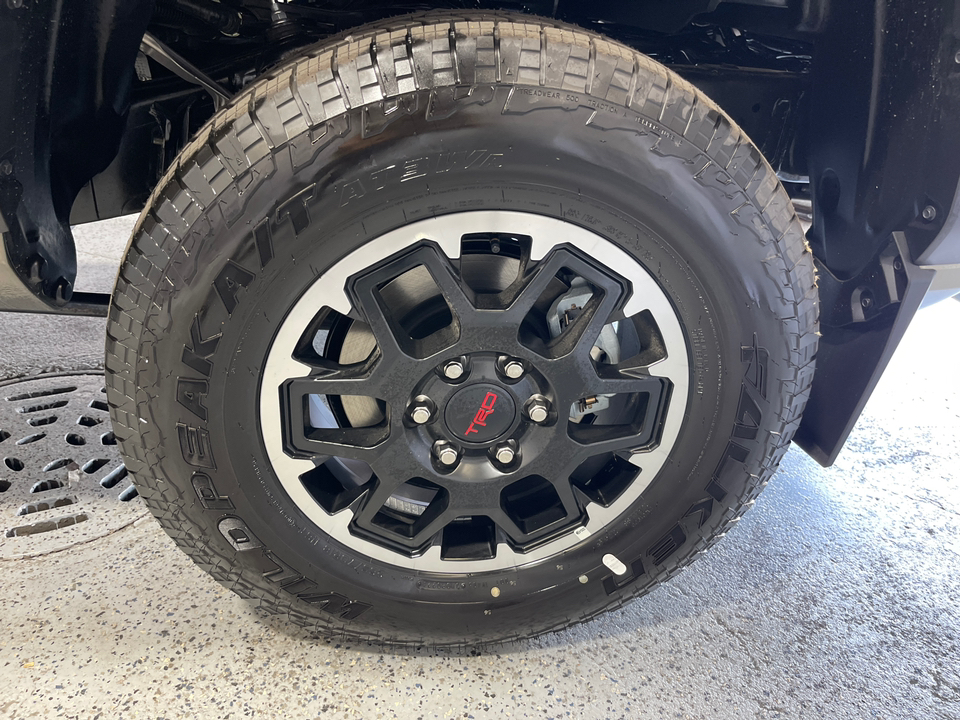 2024 Toyota Tacoma Hybrid TRD Off Road 34