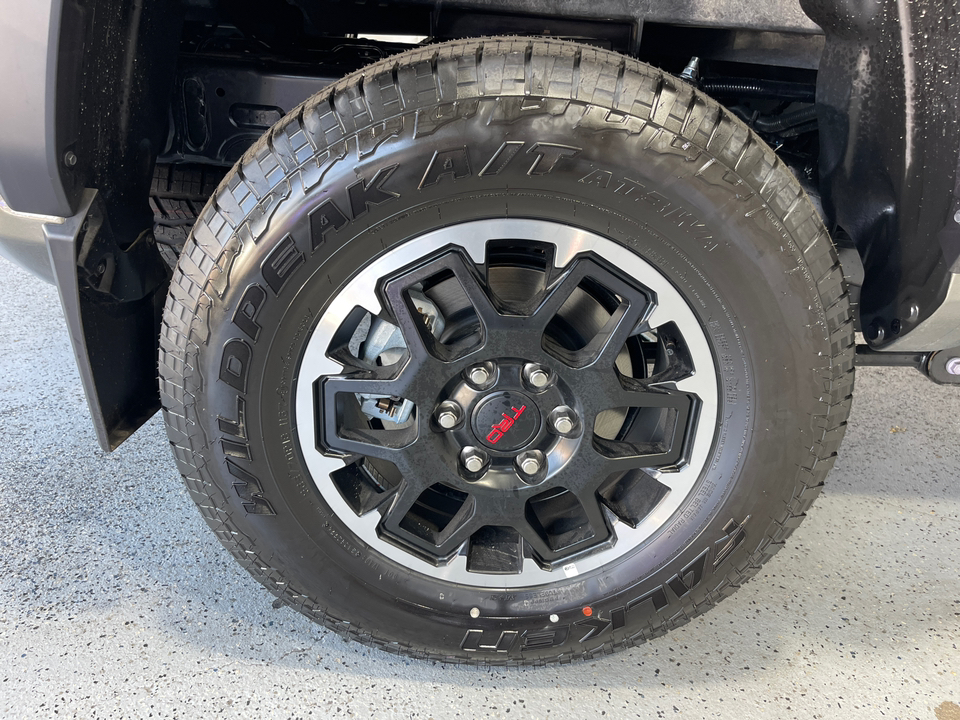 2024 Toyota Tacoma Hybrid TRD Off Road 36