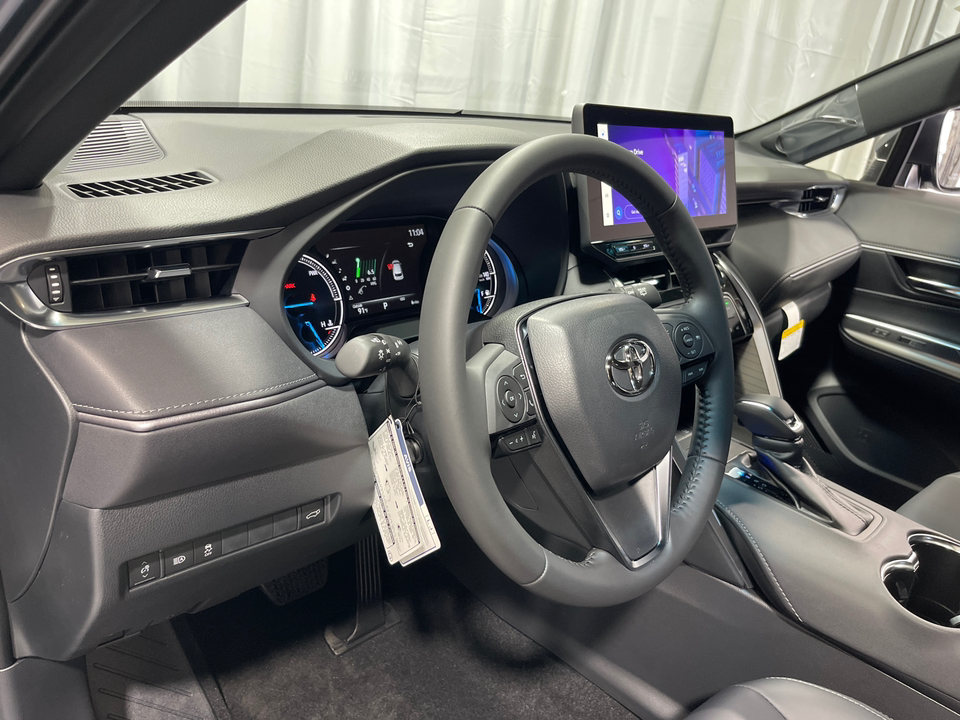 2024 Toyota Venza XLE 17