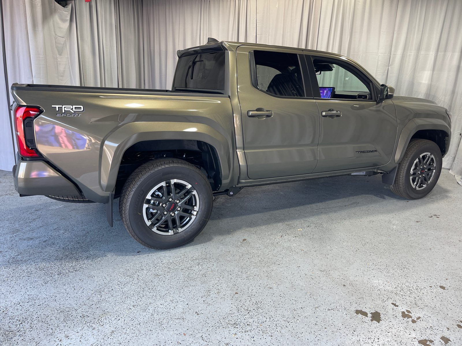 2024 Toyota Tacoma TRD Sport 6