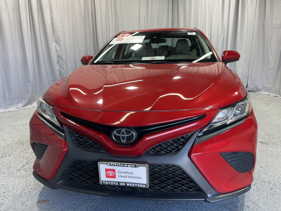 2019 Toyota Camry SE 15