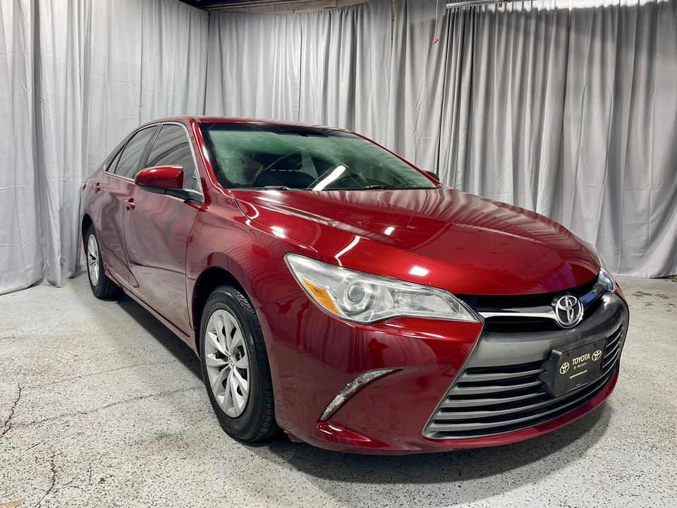 2017 Toyota Camry LE 1