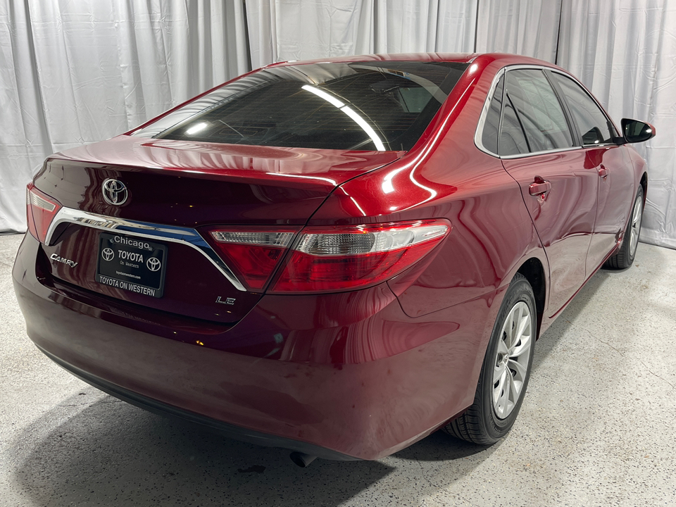 2017 Toyota Camry LE 3