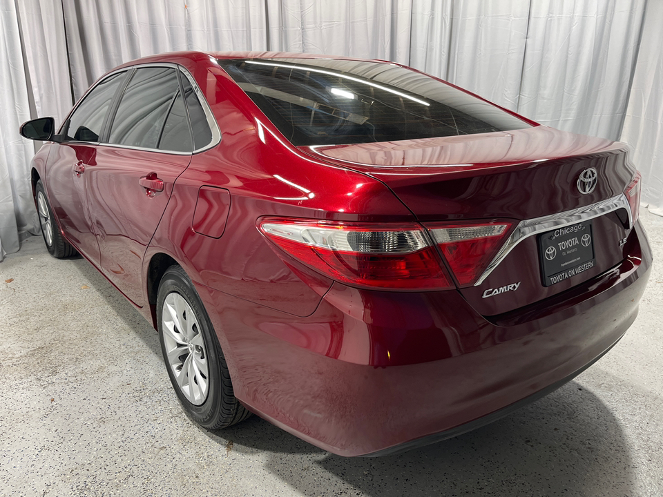 2017 Toyota Camry LE 7