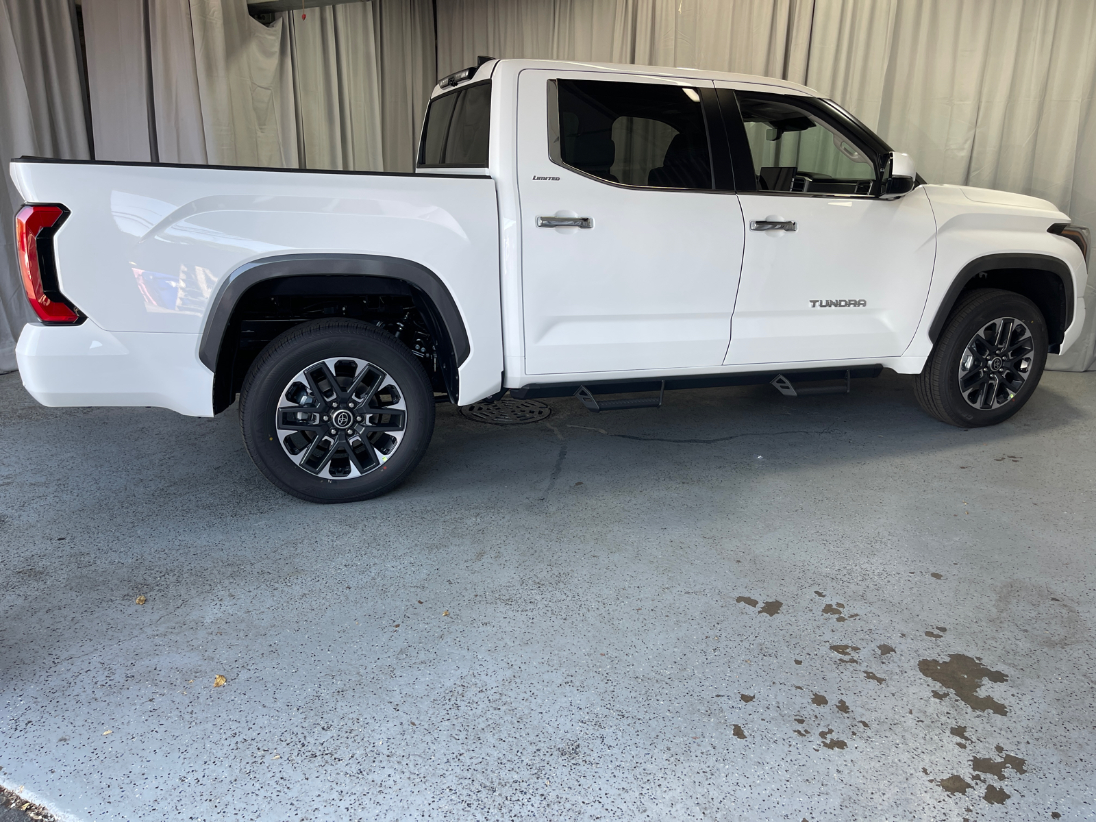 2024 Toyota Tundra Limited 9