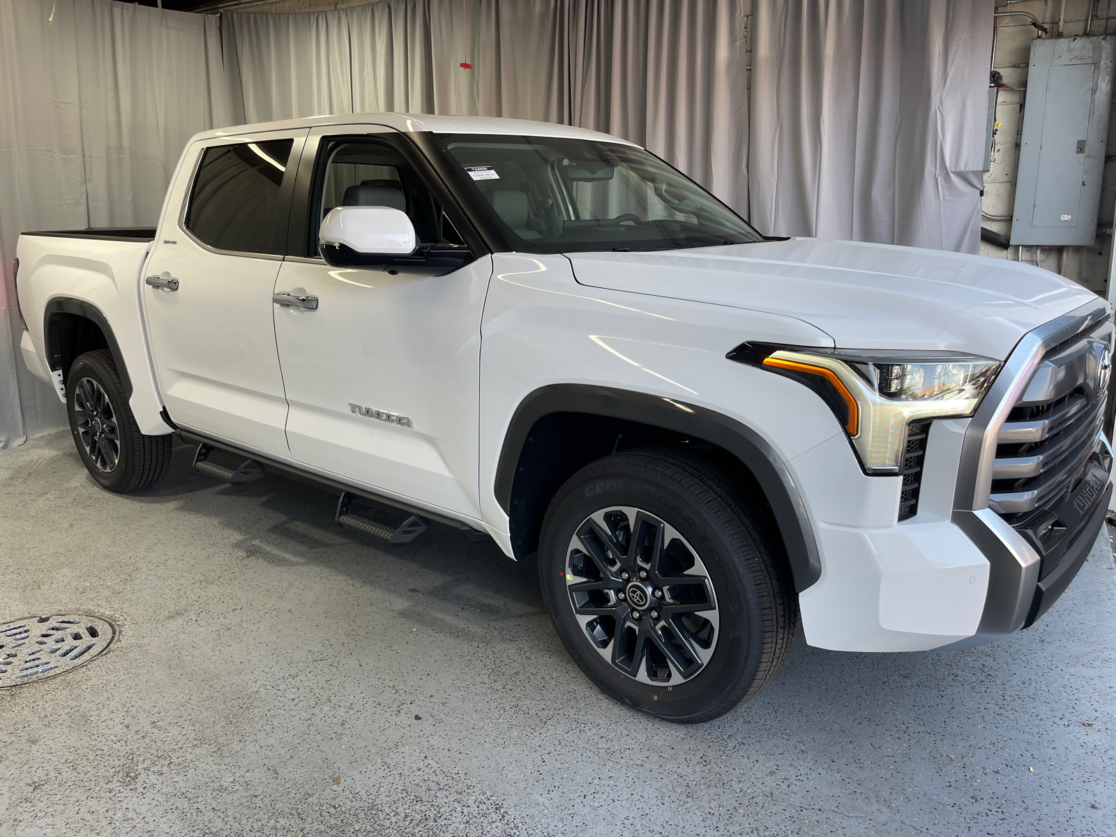 2024 Toyota Tundra Limited 11