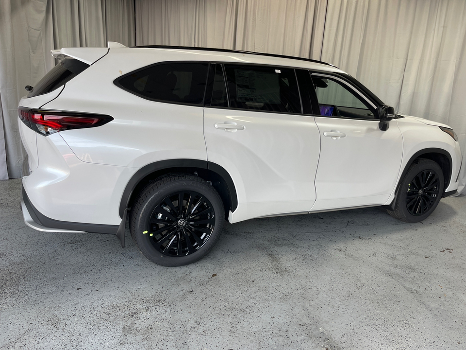 2024 Toyota Highlander XSE 46