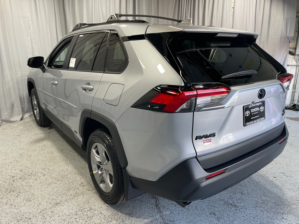 2024 Toyota RAV4 Hybrid XLE 5