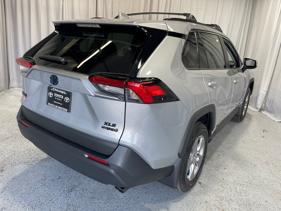 2024 Toyota RAV4 Hybrid XLE 9