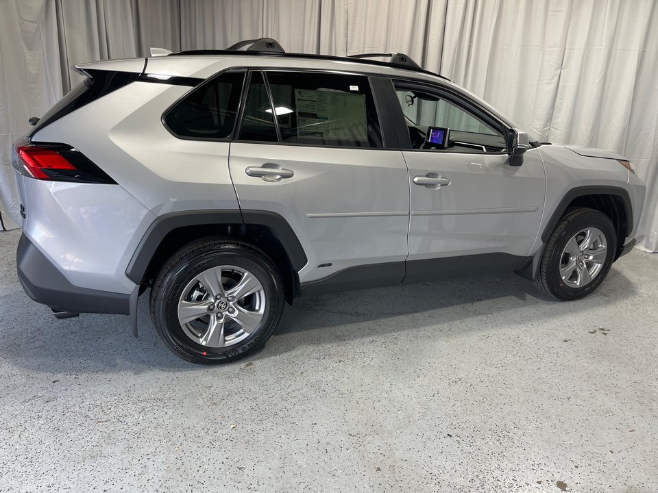 2024 Toyota RAV4 Hybrid XLE 11