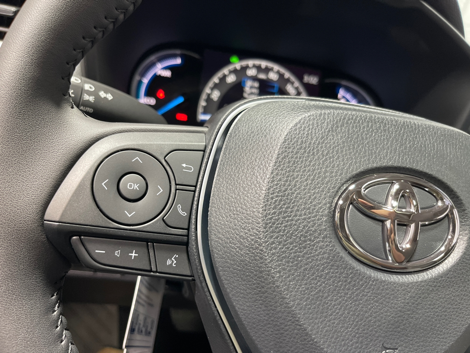 2024 Toyota RAV4 Hybrid XLE 26