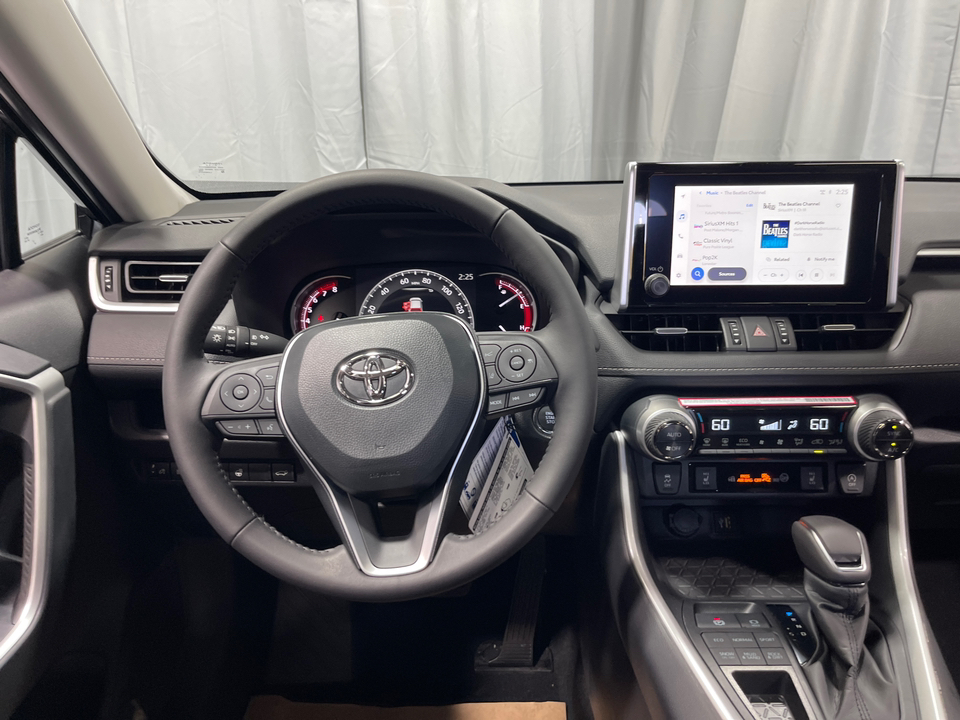 2024 Toyota RAV4 XLE Premium 20