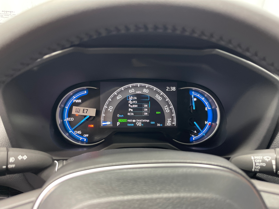 2024 Toyota RAV4 Hybrid XLE Premium 26