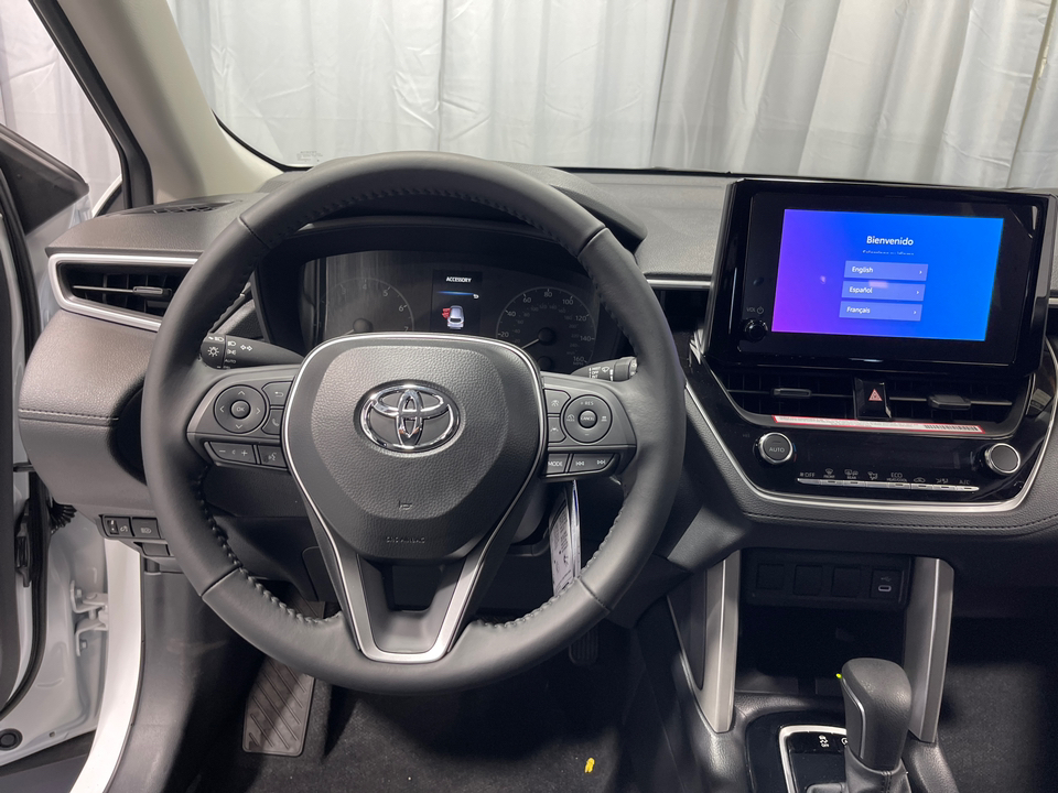 2024 Toyota Corolla Cross LE 6