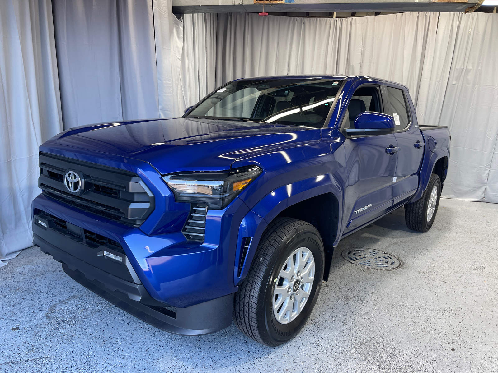 2024 Toyota Tacoma SR5 1