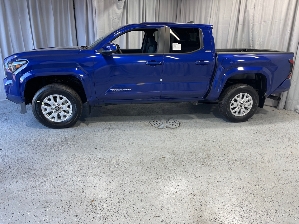 2024 Toyota Tacoma SR5 3