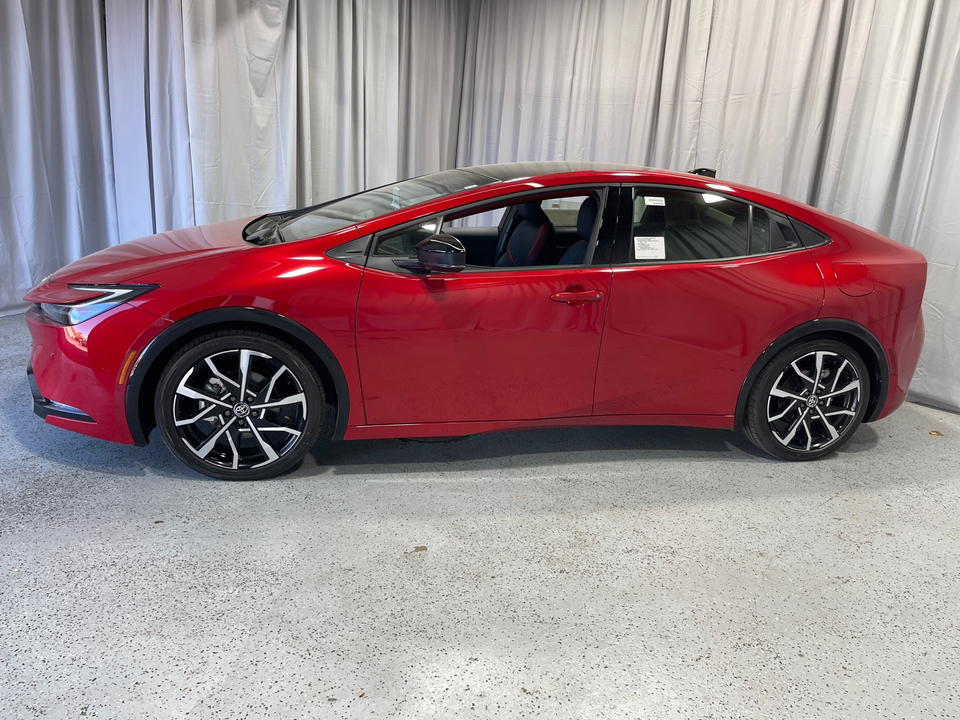 2024 Toyota Prius Prime XSE Premium 3