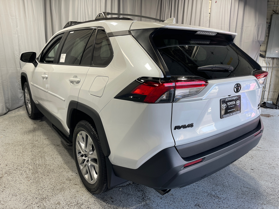 2024 Toyota RAV4 XLE Premium 5