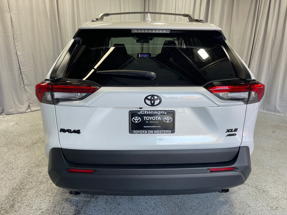 2024 Toyota RAV4 XLE Premium 7