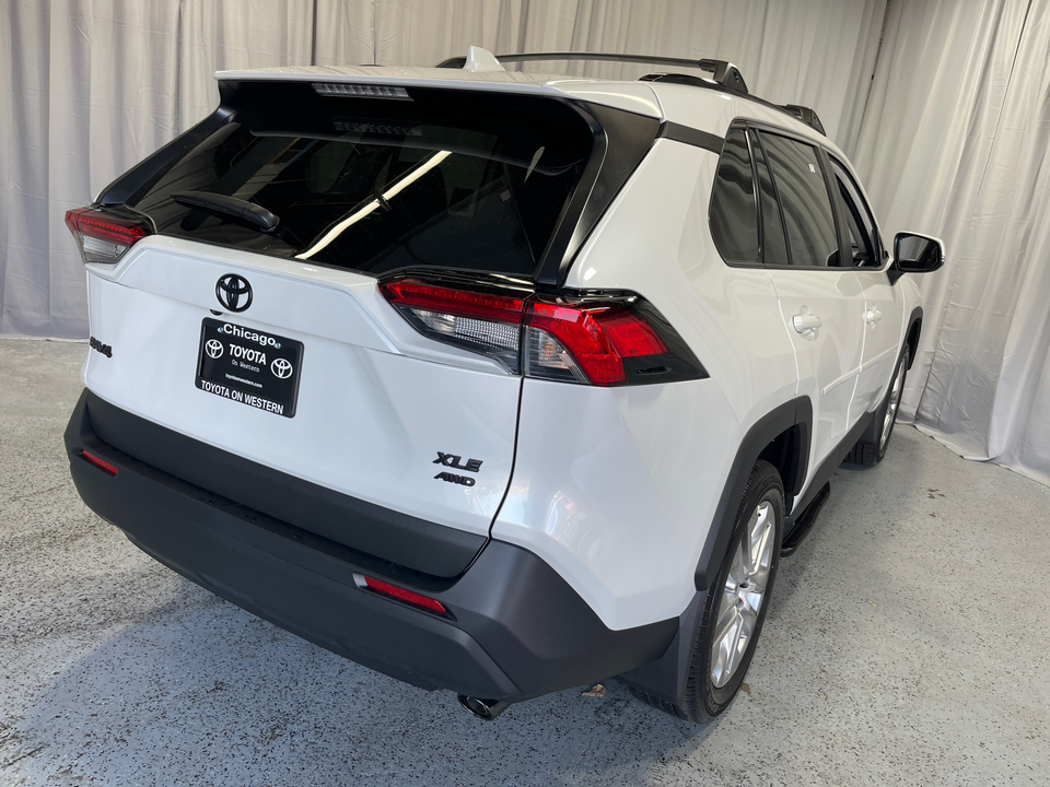 2024 Toyota RAV4 XLE Premium 9