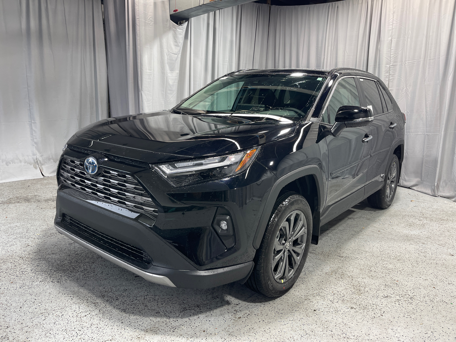 2024 Toyota RAV4 Hybrid Limited 1