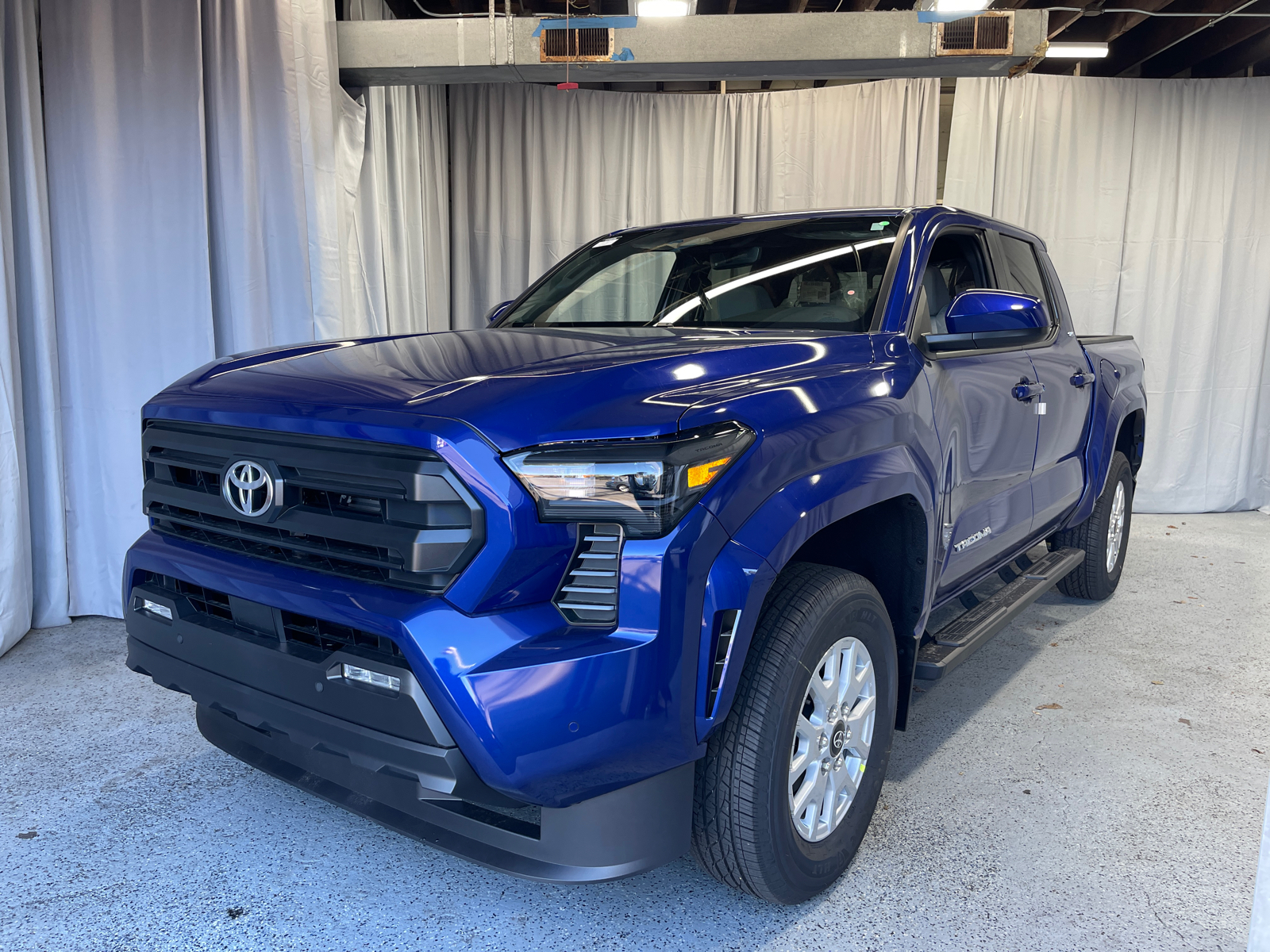 2024 Toyota Tacoma SR5 1