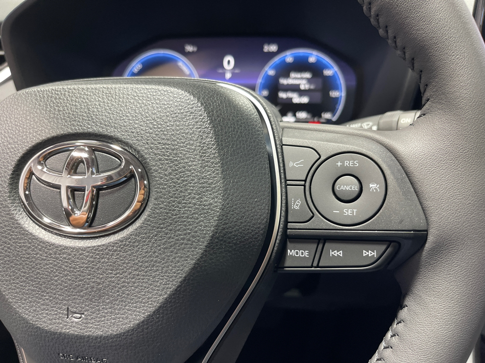 2024 Toyota RAV4 Hybrid Limited 27