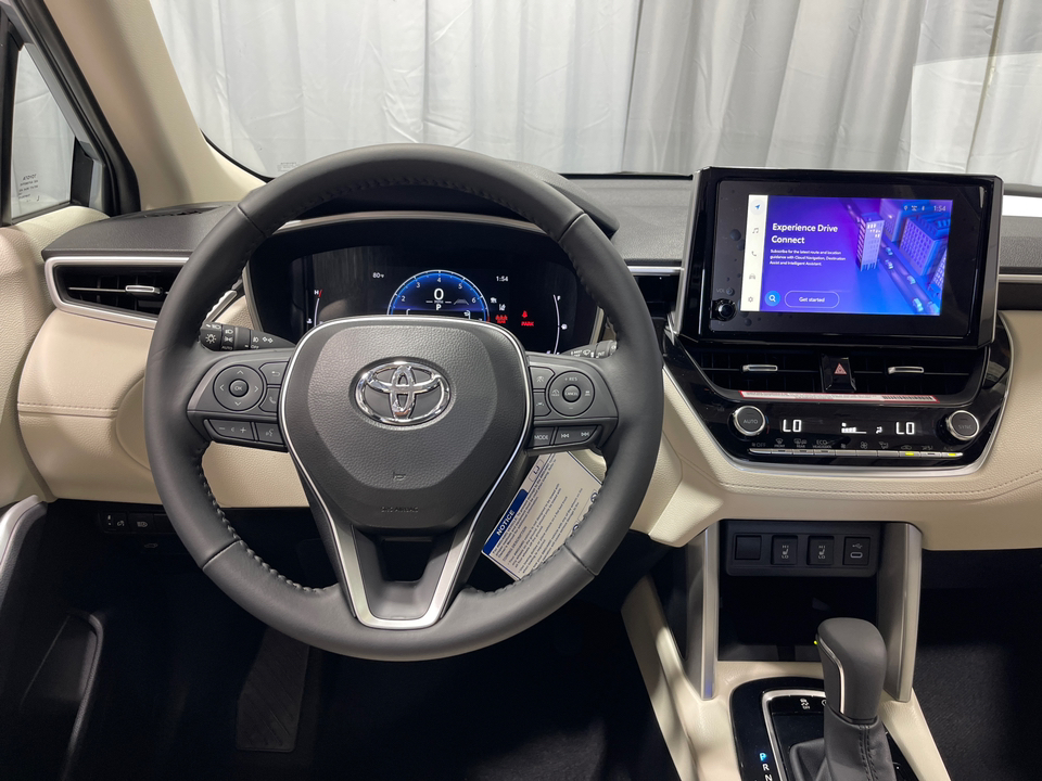 2024 Toyota Corolla Cross XLE 8