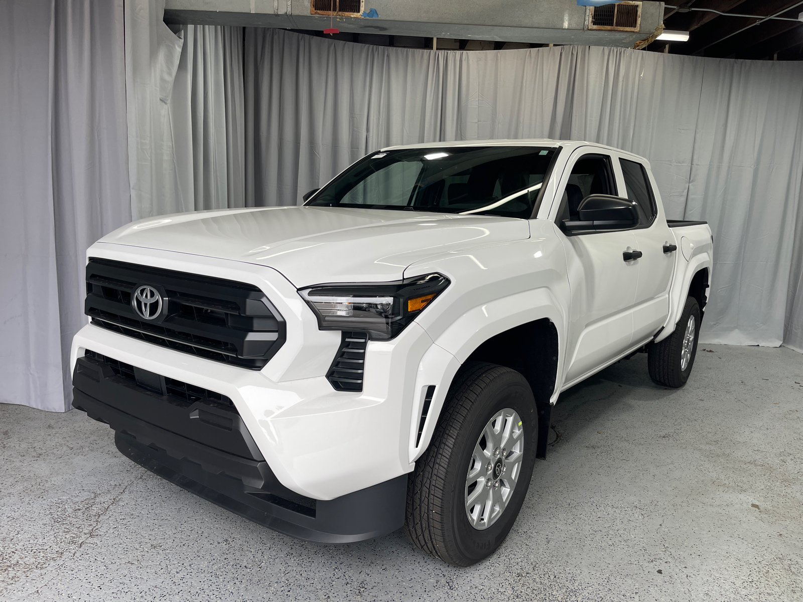 2024 Toyota Tacoma SR 1