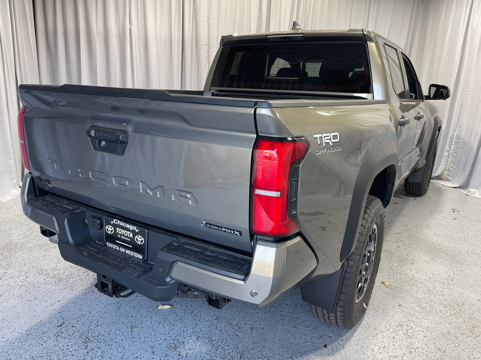 2024 Toyota Tacoma Hybrid TRD Off Road 9