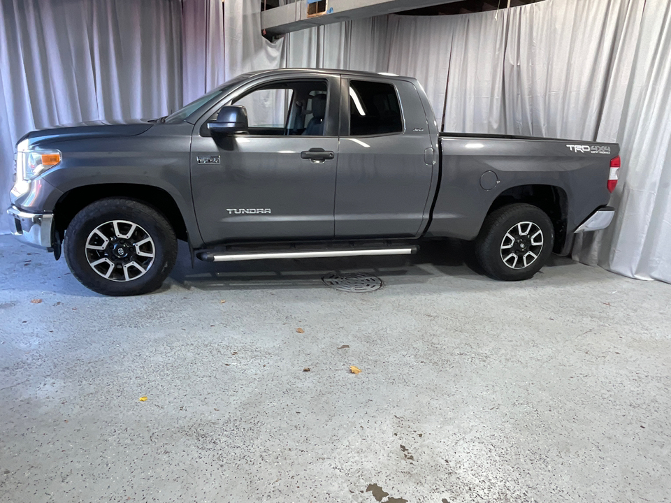 2014 Toyota Tundra SR5 3