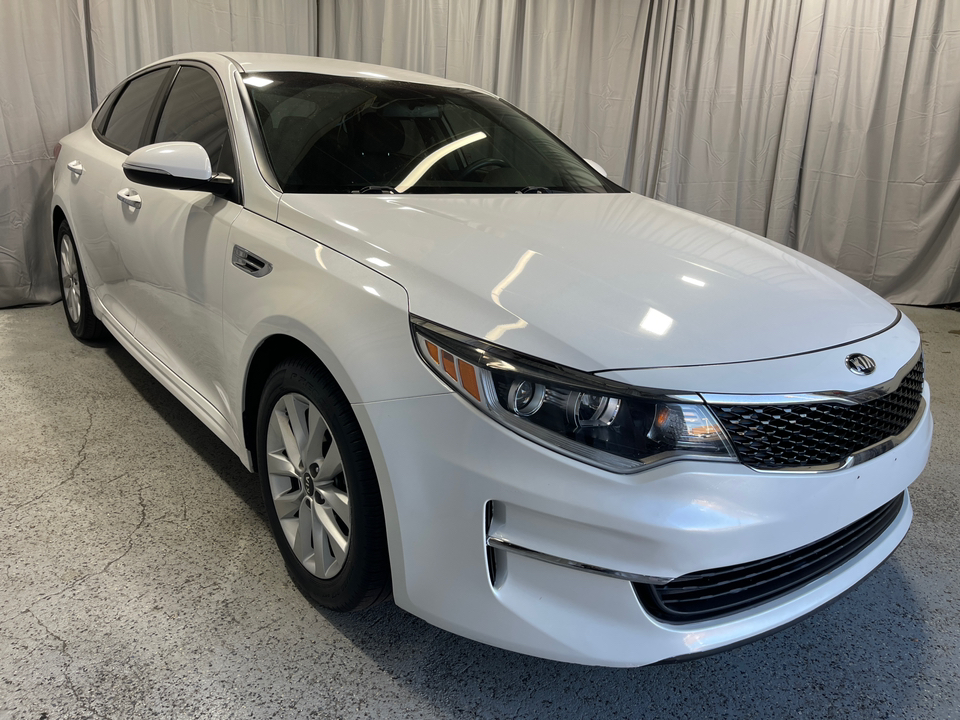 2018 Kia Optima LX 11