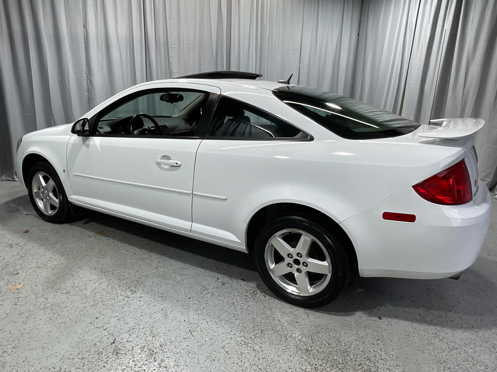 2009 Pontiac G5 Base 24