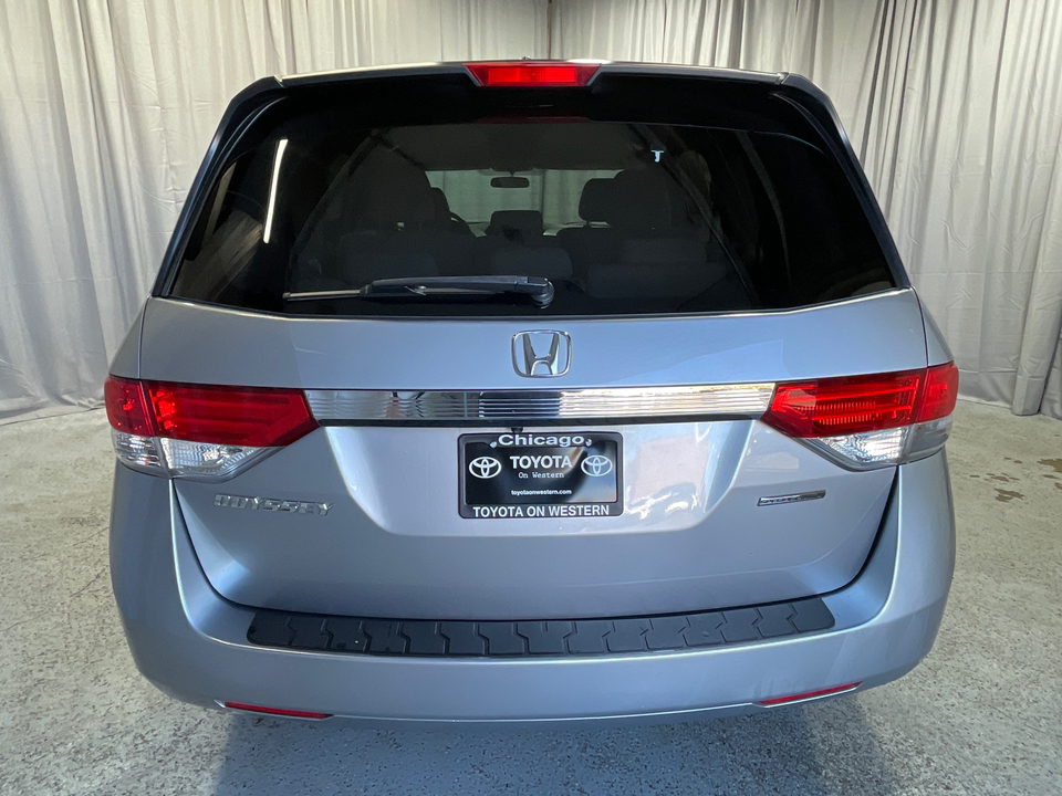 2016 Honda Odyssey SE 7