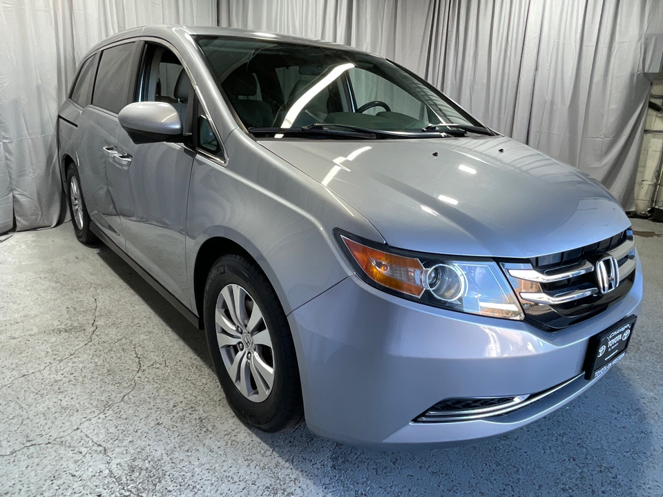 2016 Honda Odyssey SE 13