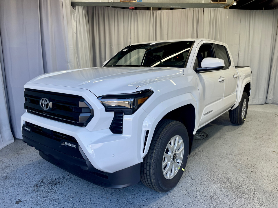 2024 Toyota Tacoma SR5 1